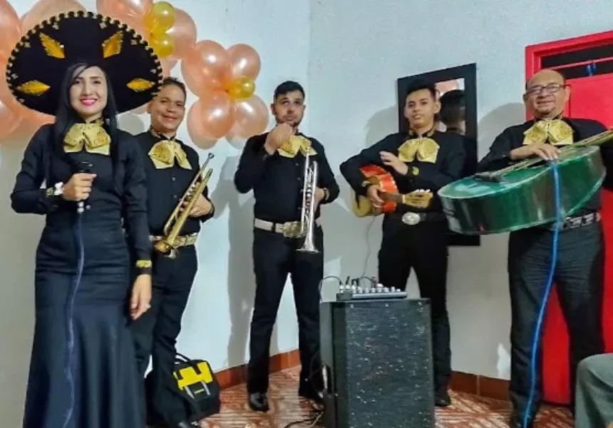Mariachi Los Dorados de Crisja